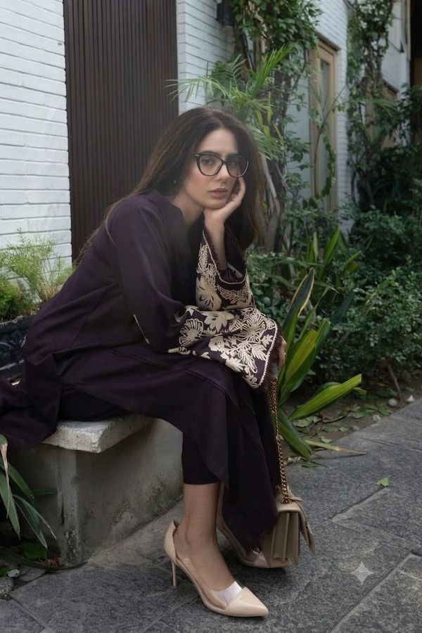 Sana - three piece suit photo 4