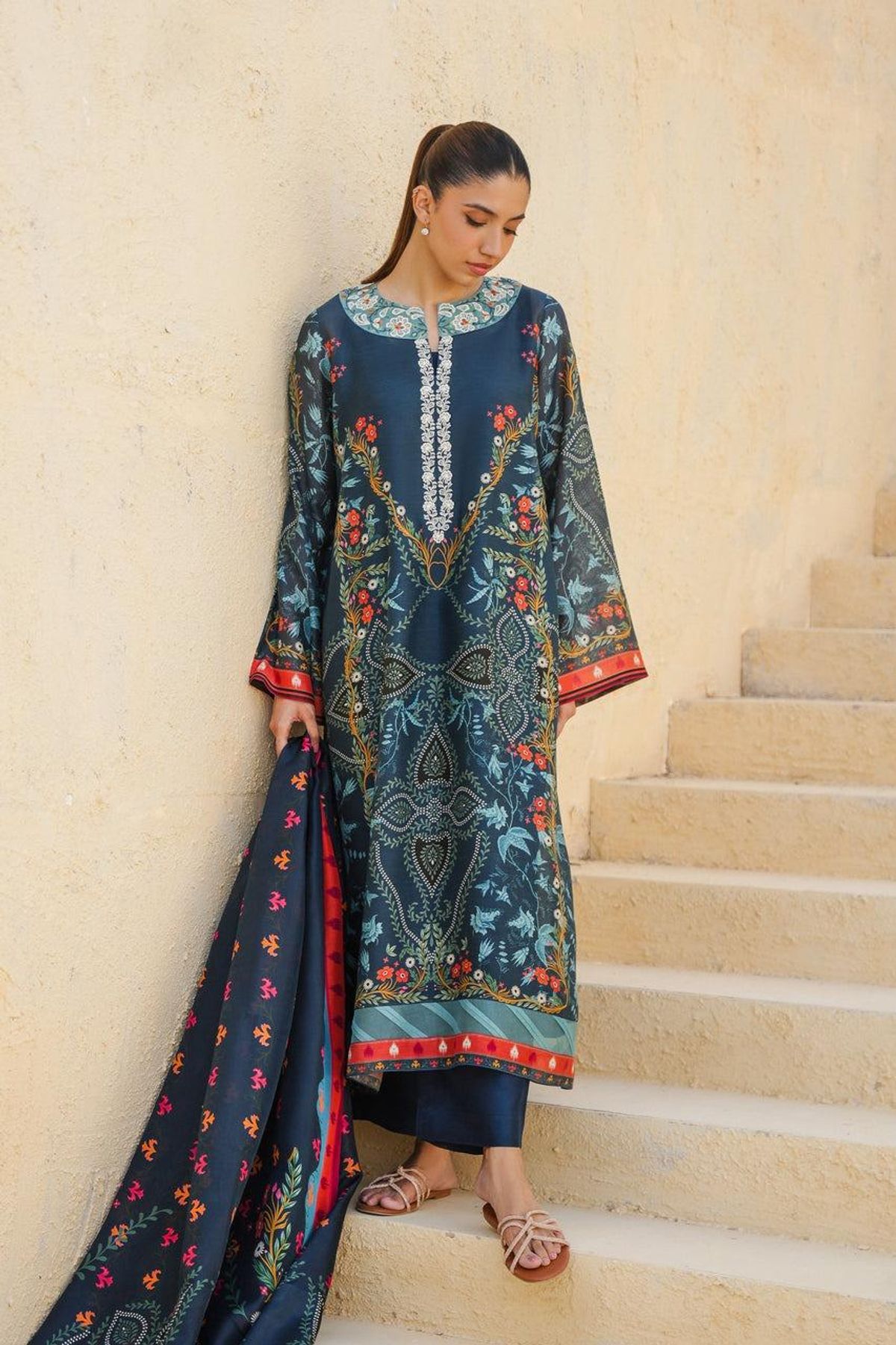 Sloane 3pc suit - Deep blue photo 4