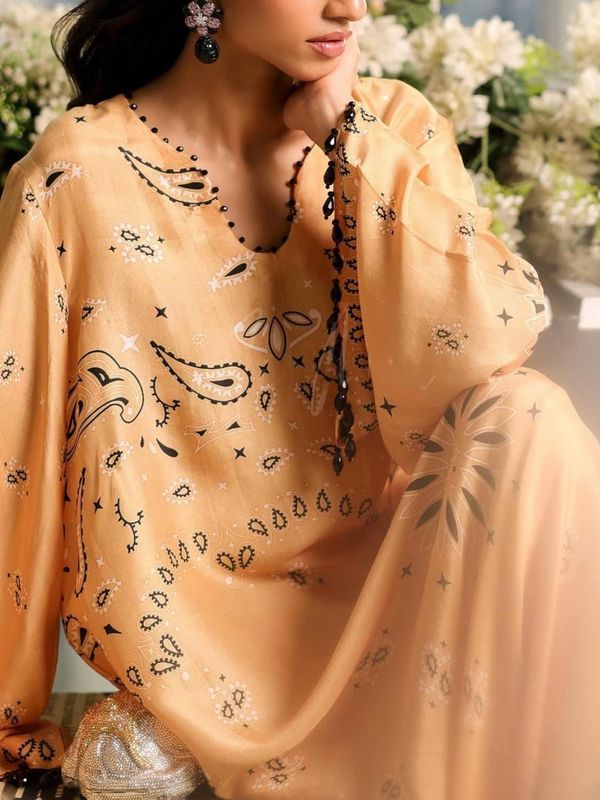 Nuzhat - Kaftan dress photo 2