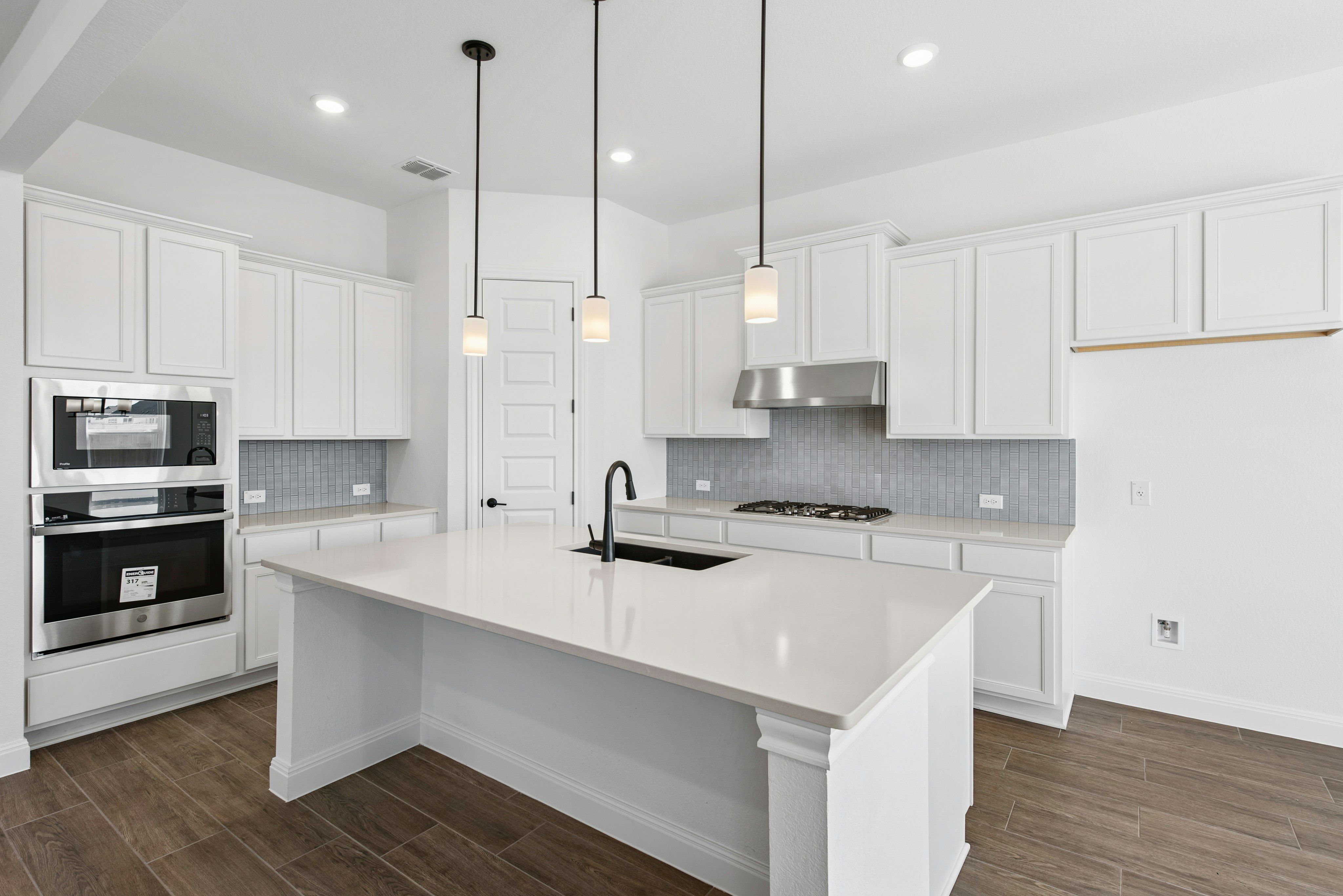 17305 Silverman Dr, Pflugerville, TX 78660 Gallery - View 5