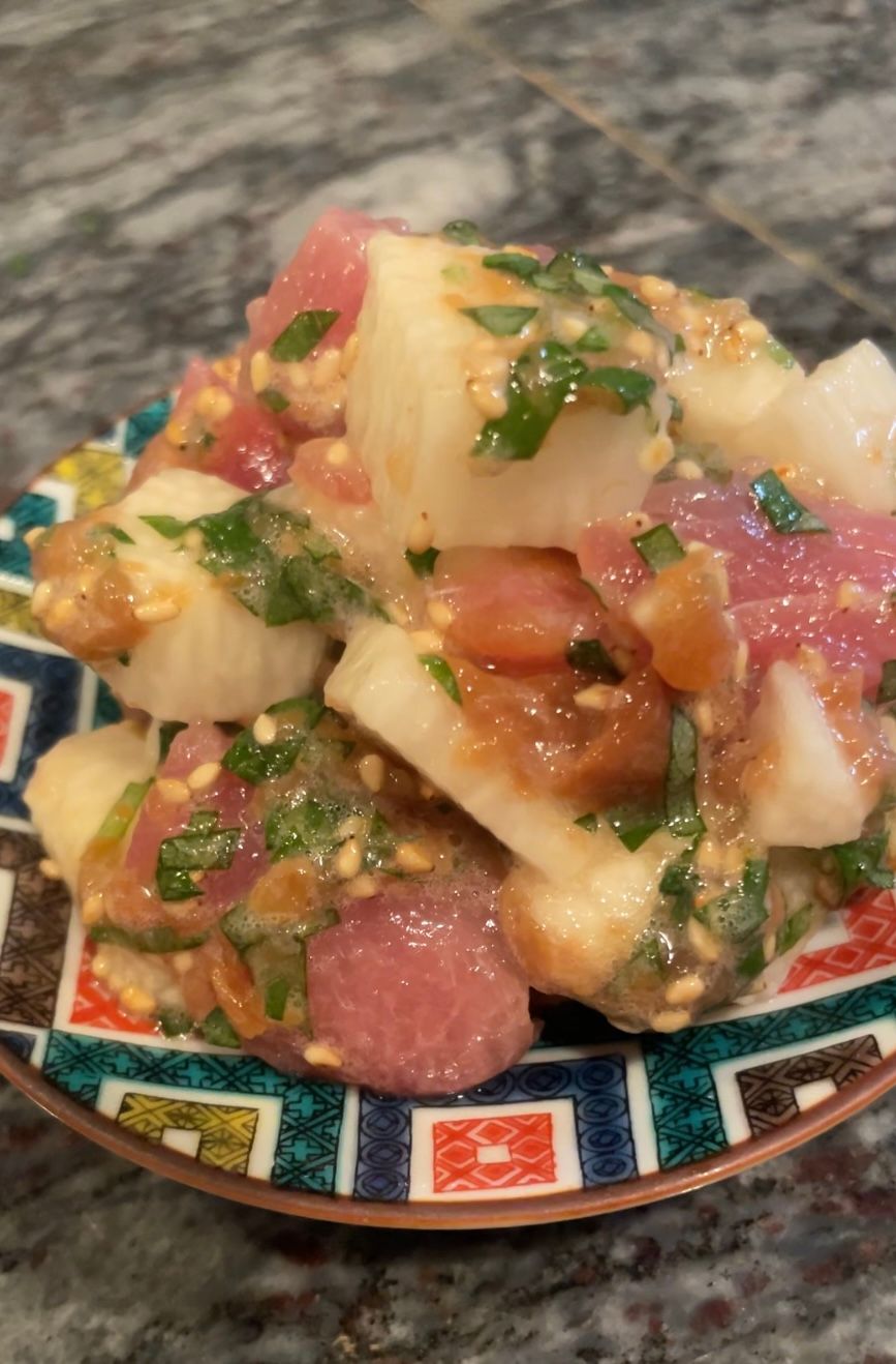 マグロと長芋の梅タルタル