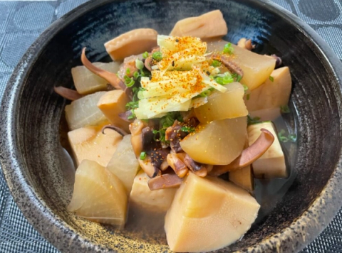 Simmered Squid, Daikon Radish and Bamboo Shoots