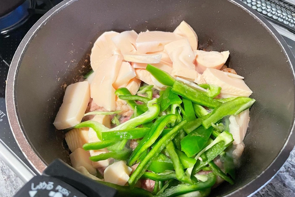 Pork, Green Pepper and Bamboo Shoot Stir Fry