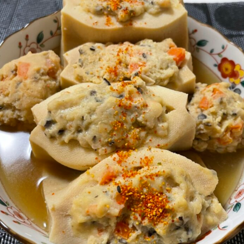 Stuffed Koya Tofu with Chicken and Vegetables