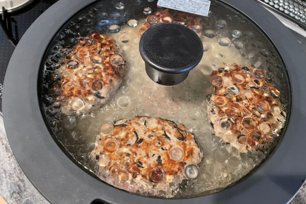 Hijiki Tofu Hamburg Steaks with Mushroom Ankake Sauce