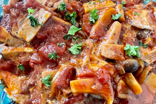 Japanisches Hamburger Steak in Tomatensauce