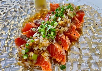 간단하고 맛있는! 연어 타타키와 파 소스