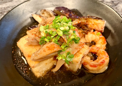 튀기지 않는 아게다시 두부와 버섯 소스