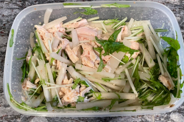 Chicken Tenderloin, Daikon and Mizuna Salad