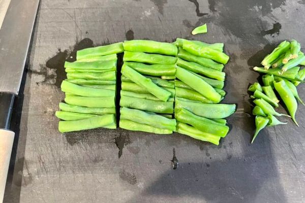 Sliced green beans