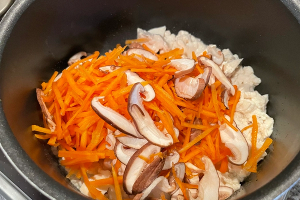 Tofu salteado japonês com salmão