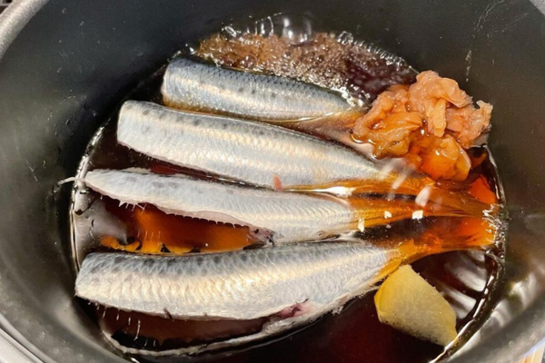 梅子煮沙丁鱼