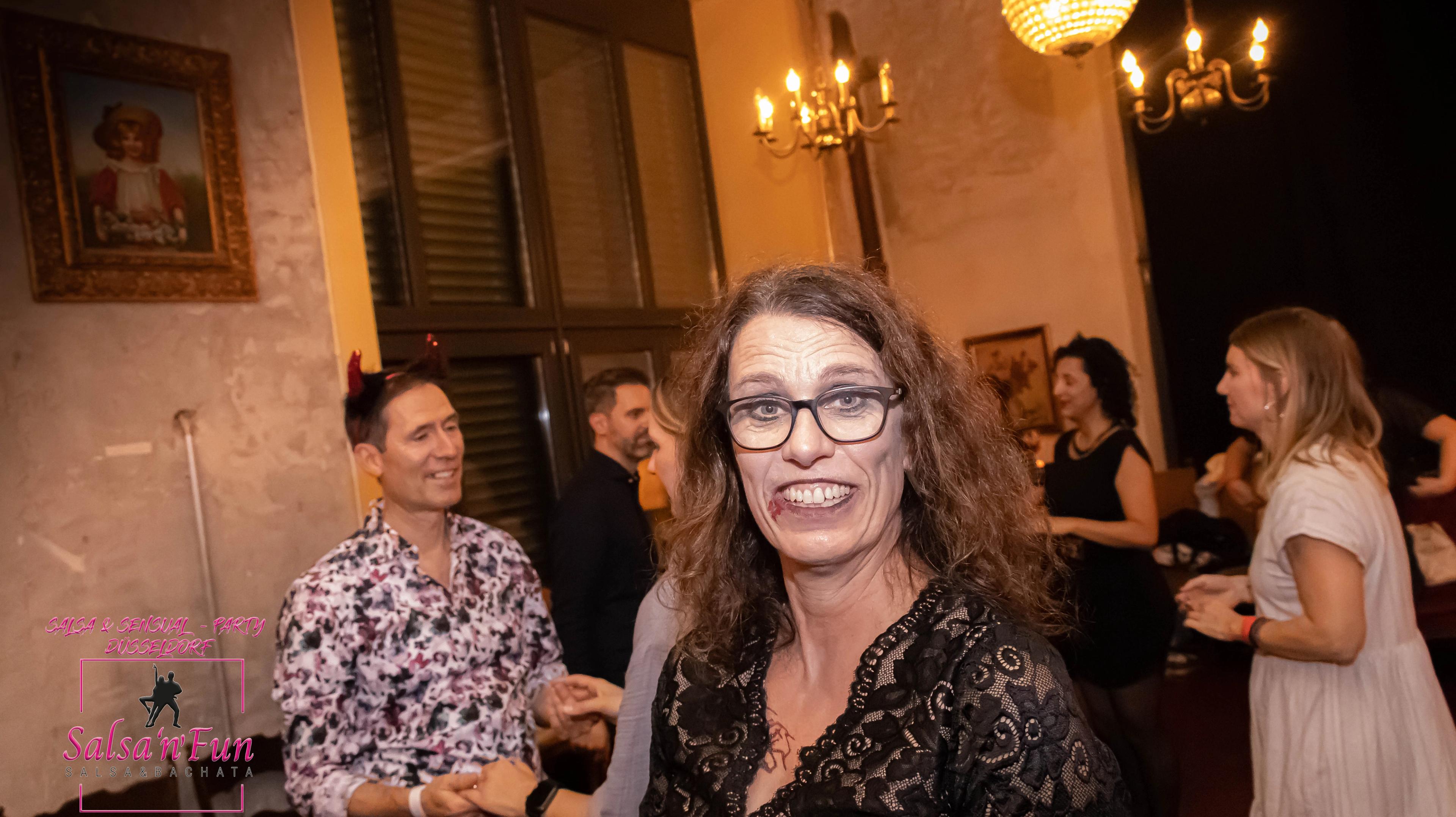 Halloween Salsa & Sensual Party 2024 - Bild 39