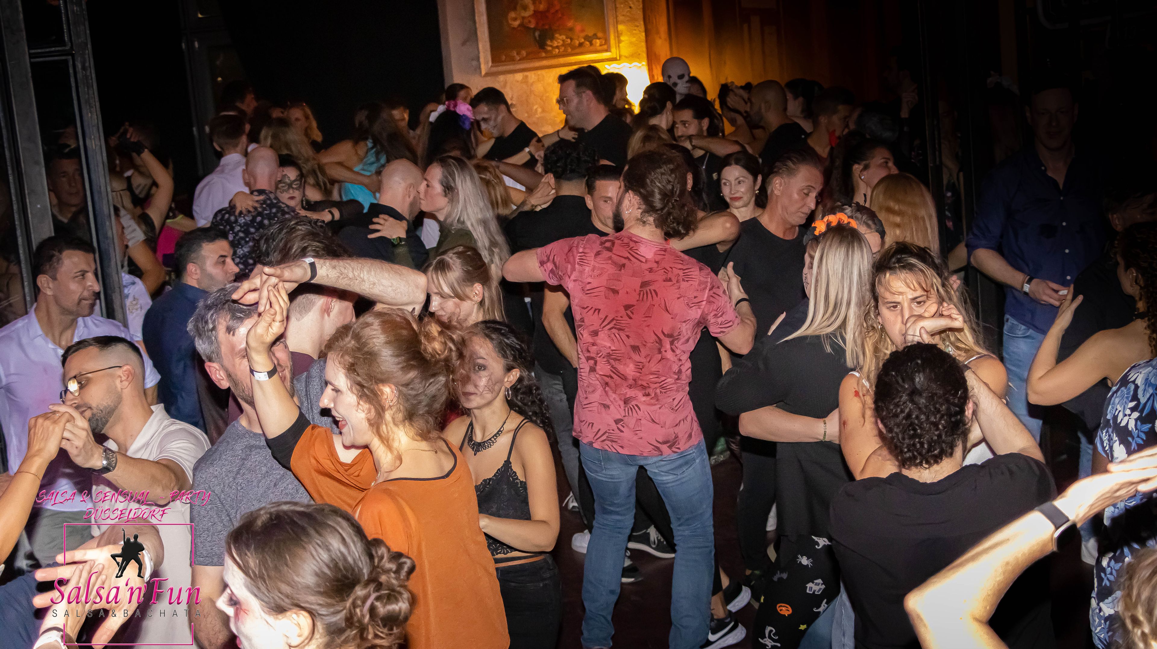 Halloween Salsa & Sensual Party 2024 - Bild 210