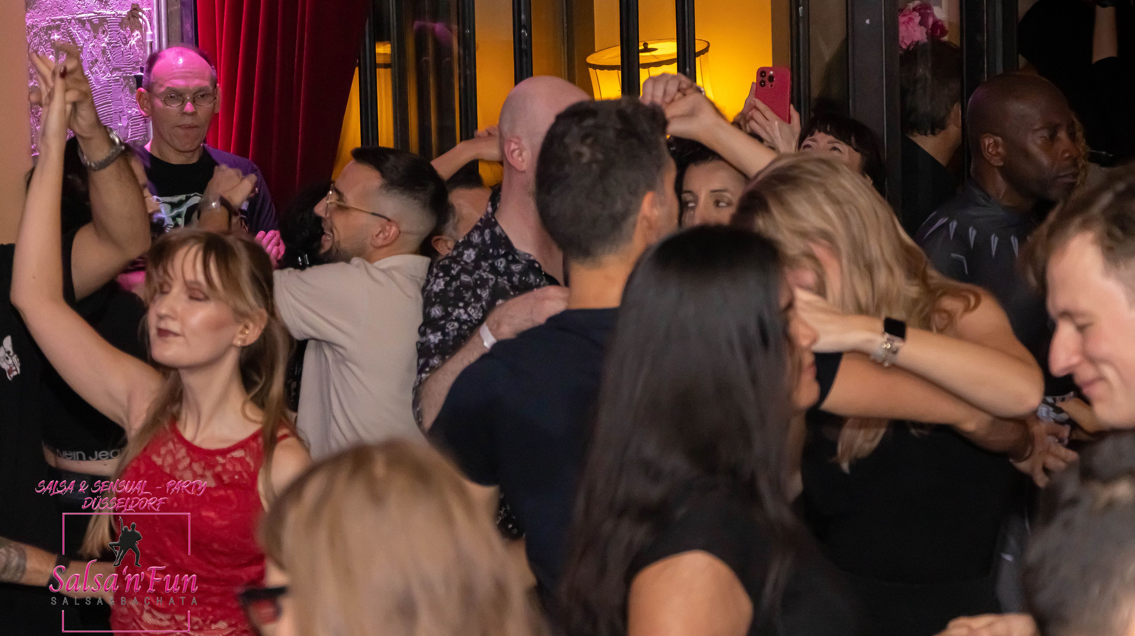 Halloween Salsa & Sensual Party 2024 - Bild 163