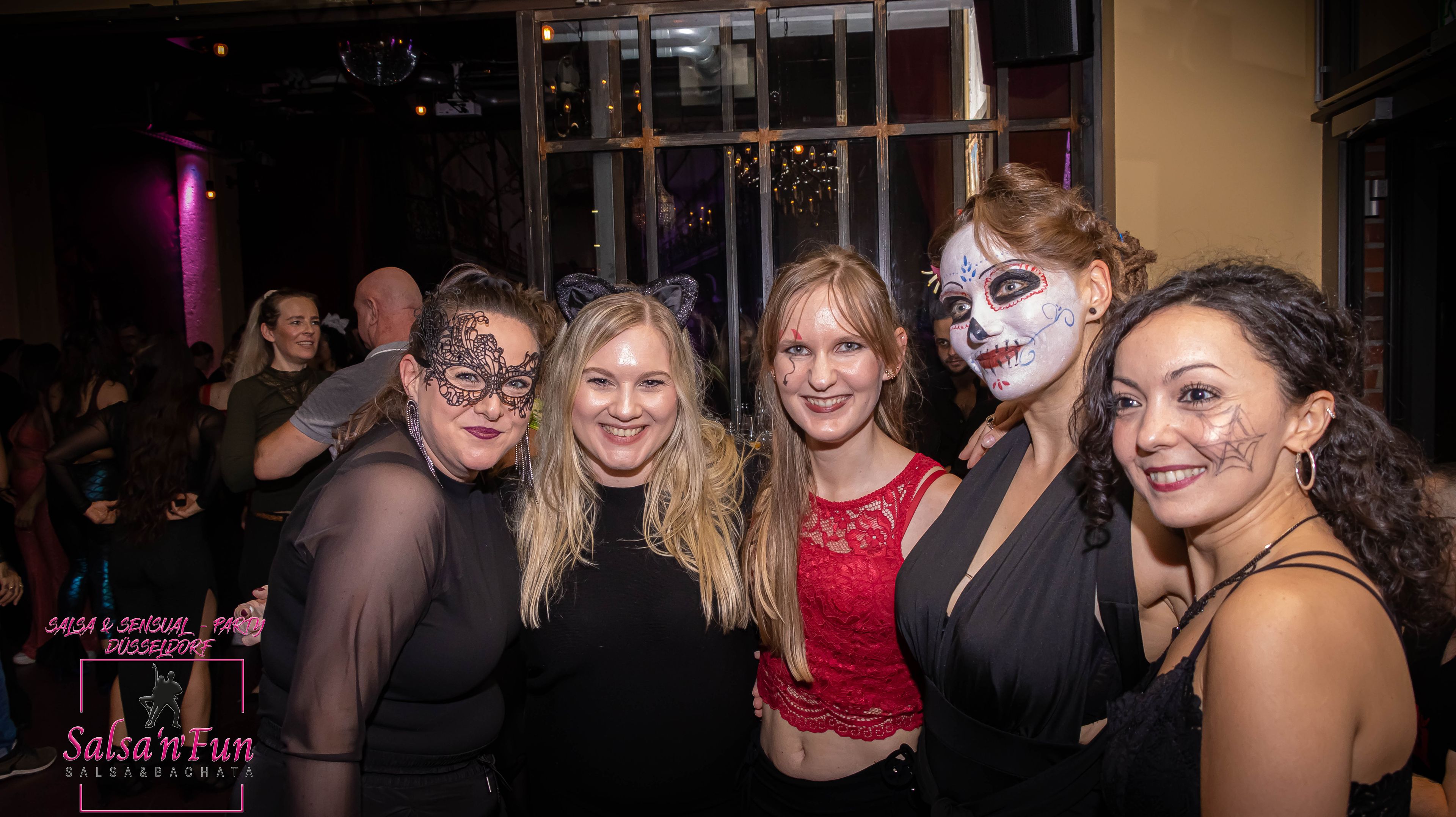 Halloween Salsa & Sensual Party 2024 - Bild 248
