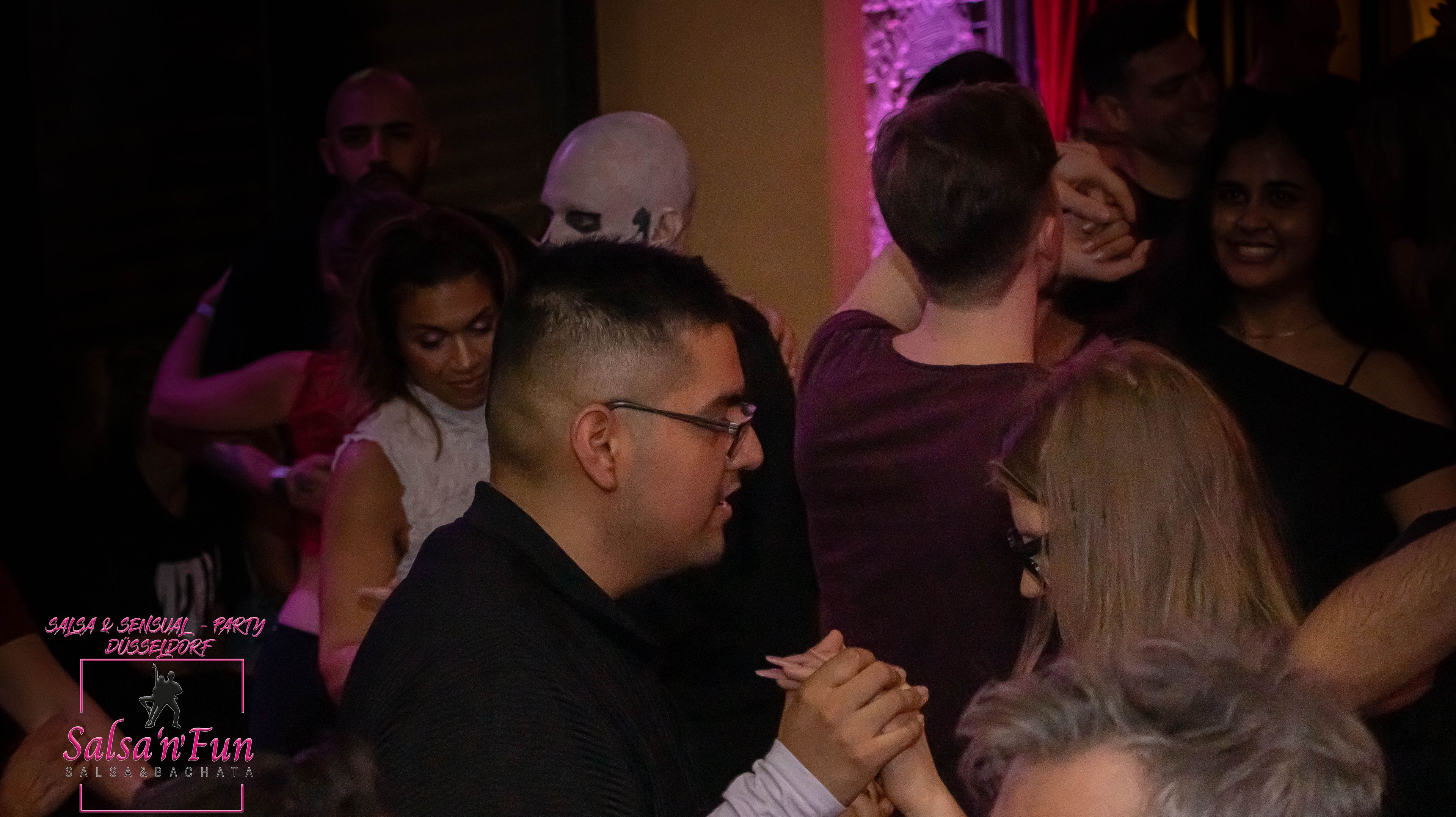 Halloween Salsa & Sensual Party 2024 - Bild 169