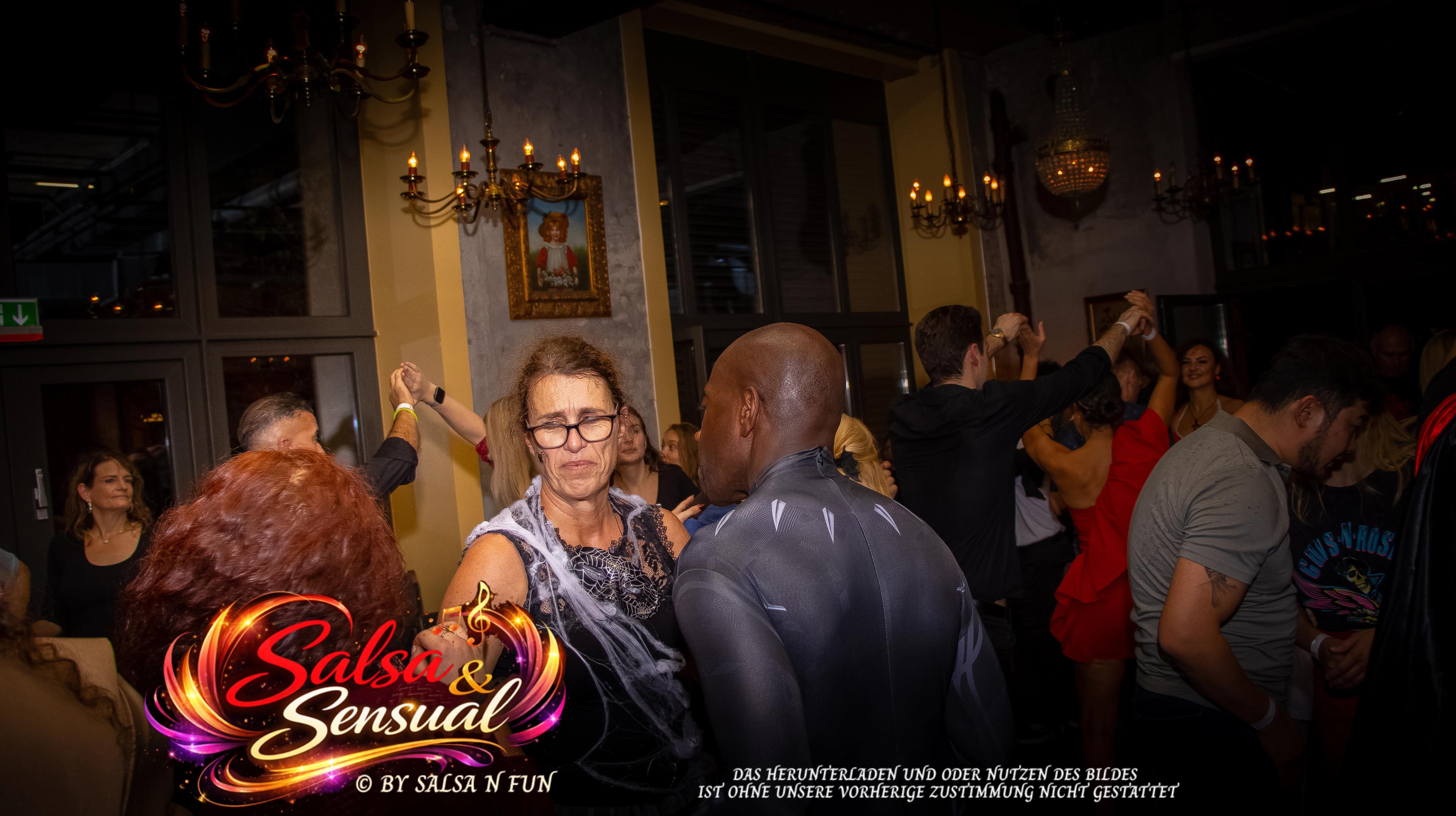 Halloween Salsa & Sensual Party 2025 - Bild 140