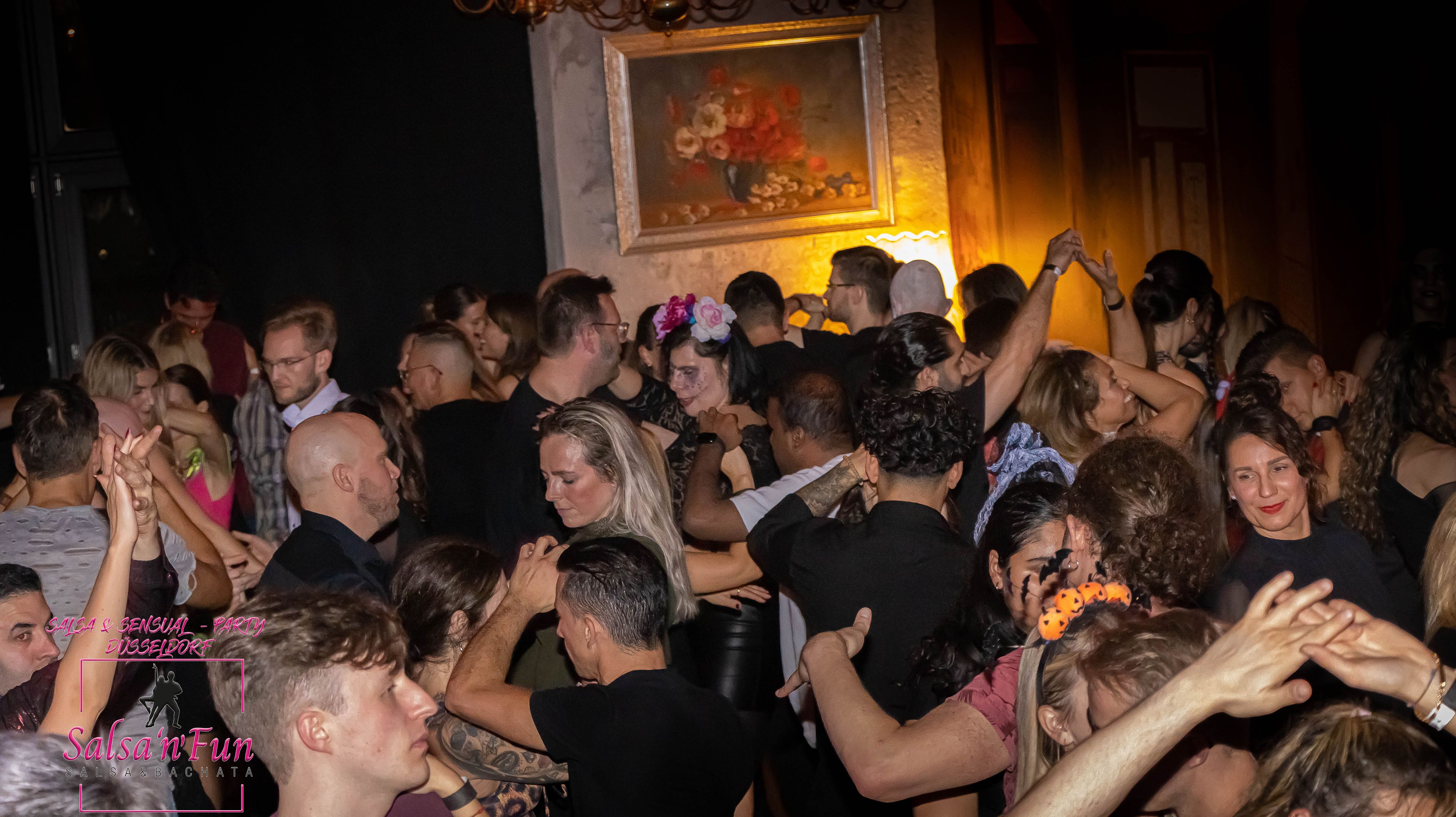 Halloween Salsa & Sensual Party 2024 - Bild 212