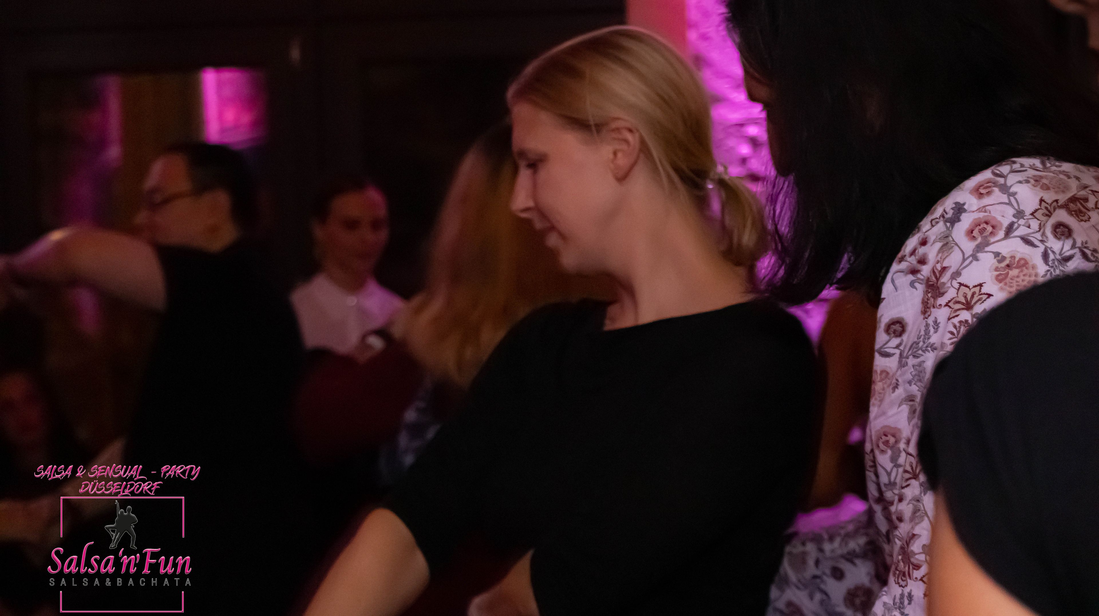 Halloween Salsa & Sensual Party 2024 - Bild 98
