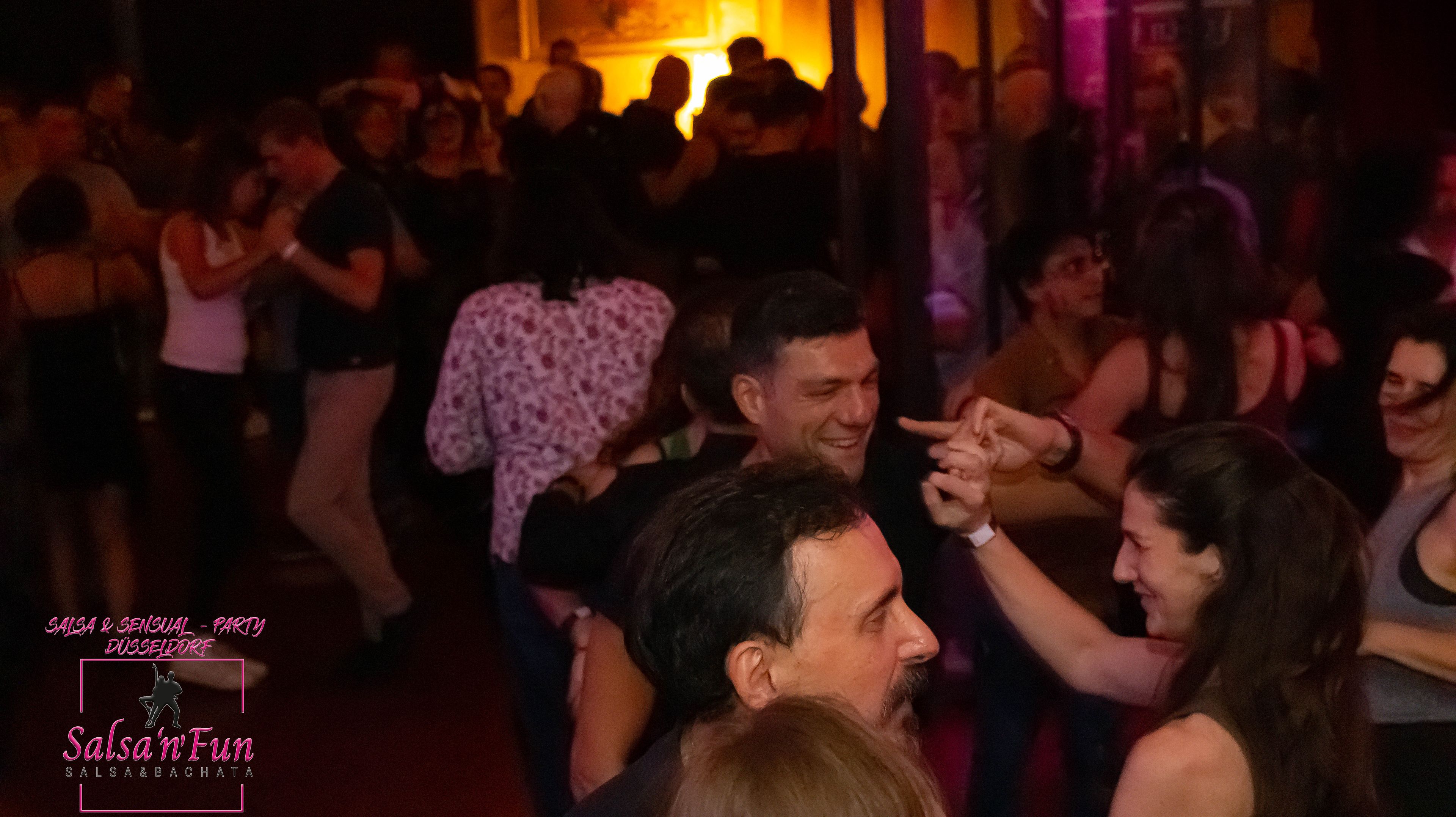 Halloween Salsa & Sensual Party 2024 - Bild 111