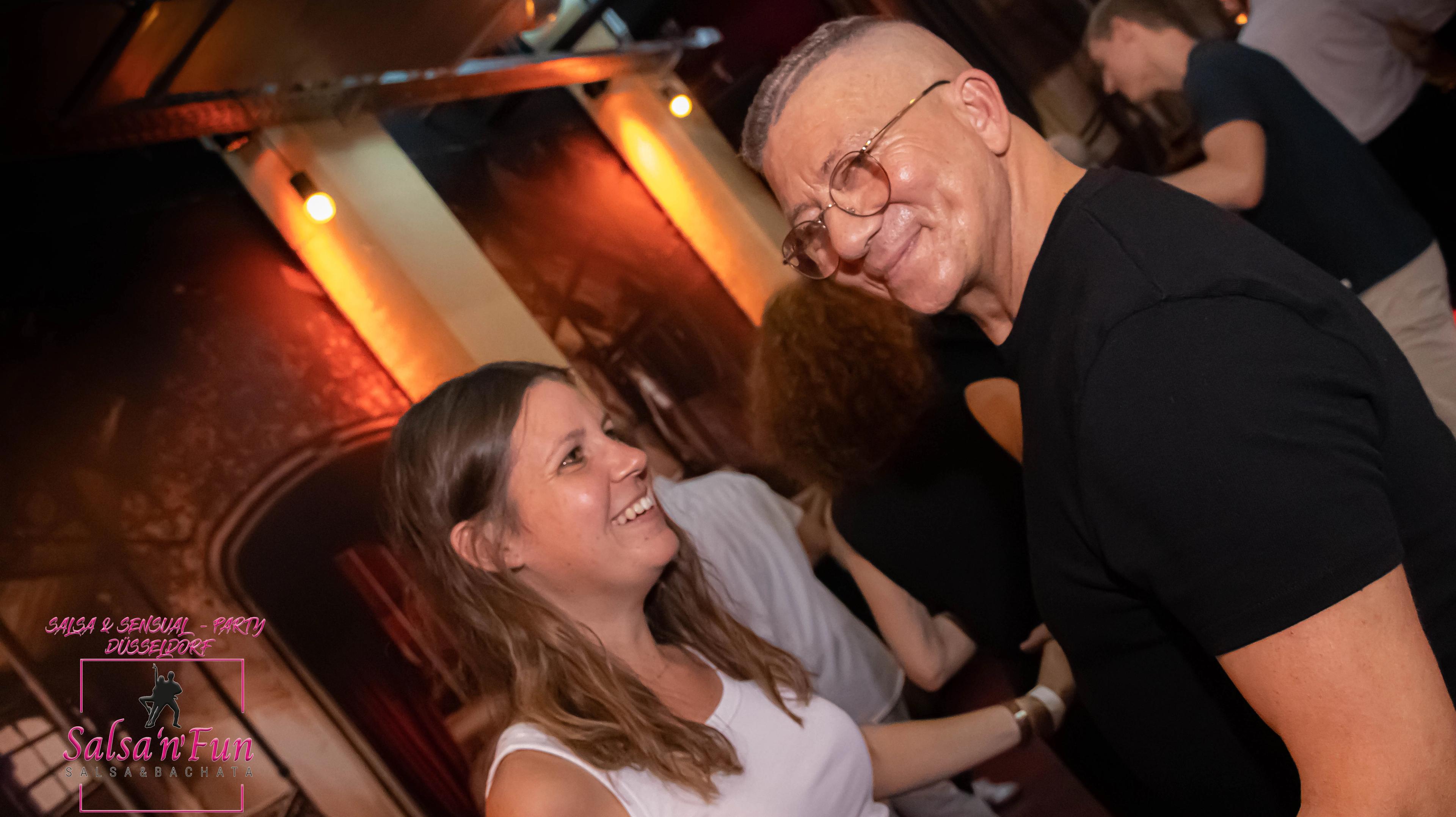 Halloween Salsa & Sensual Party 2024 - Bild 35