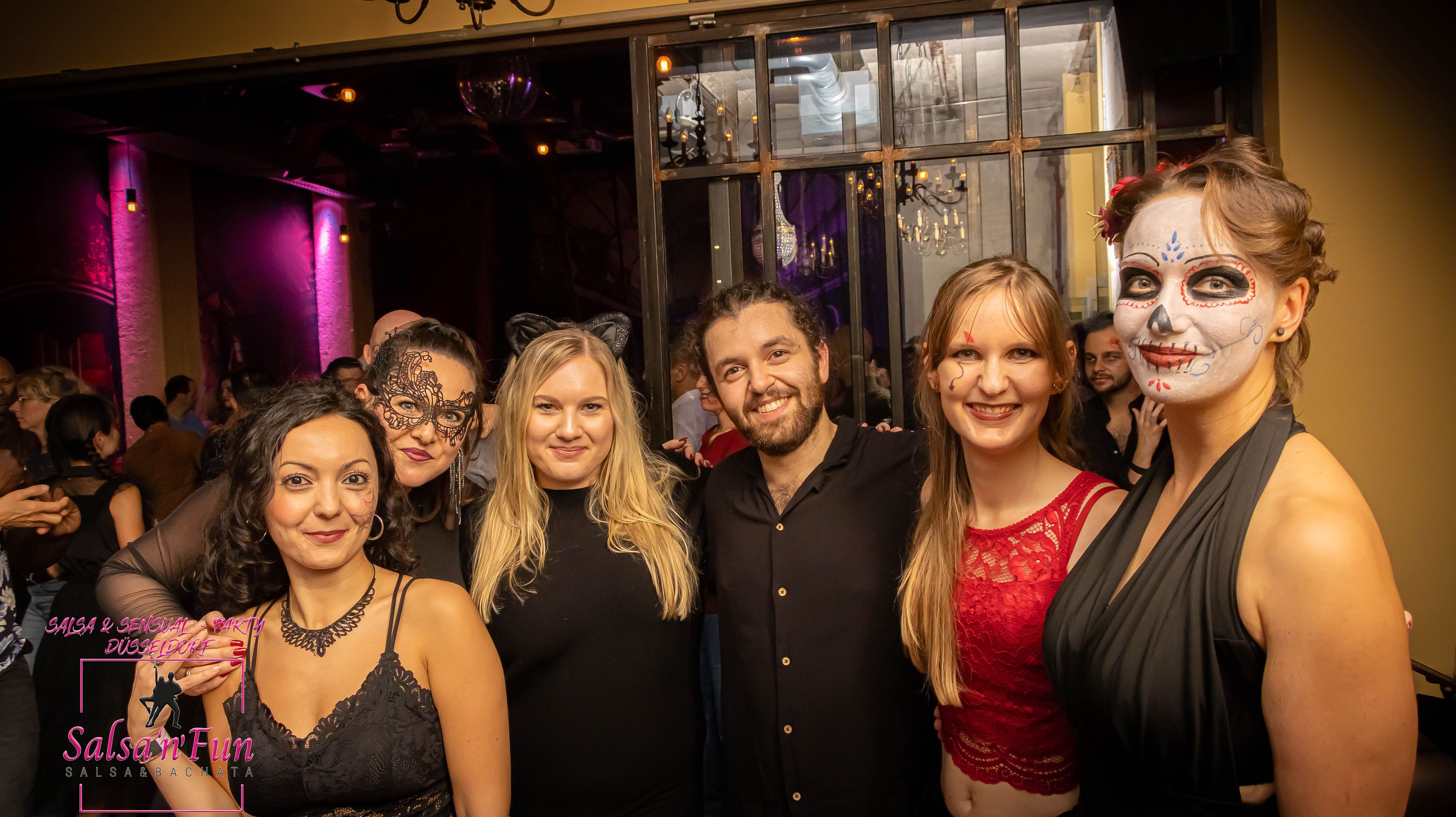 Halloween Salsa & Sensual Party 2024 - Bild 249