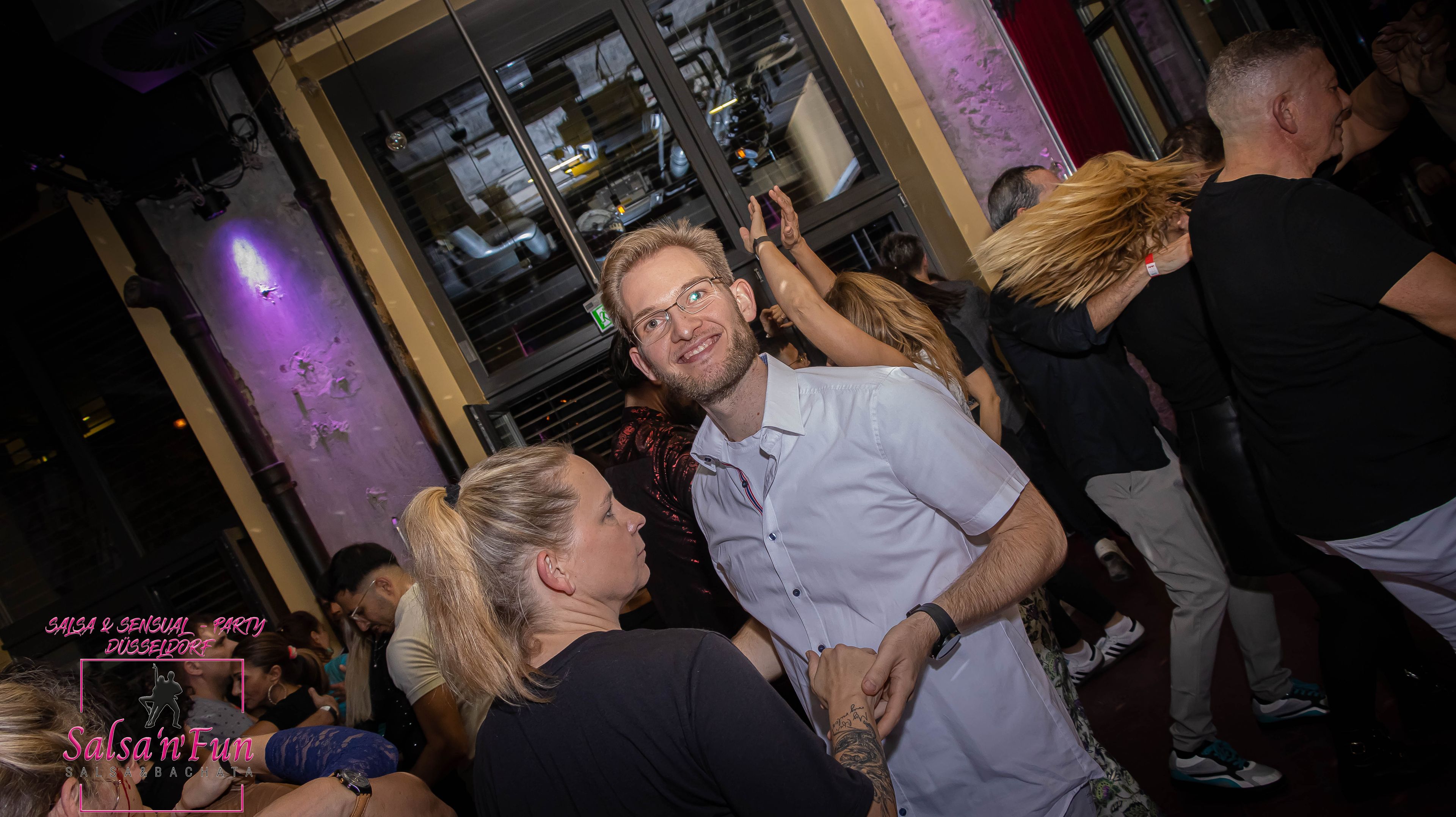 Halloween Salsa & Sensual Party 2024 - Bild 233