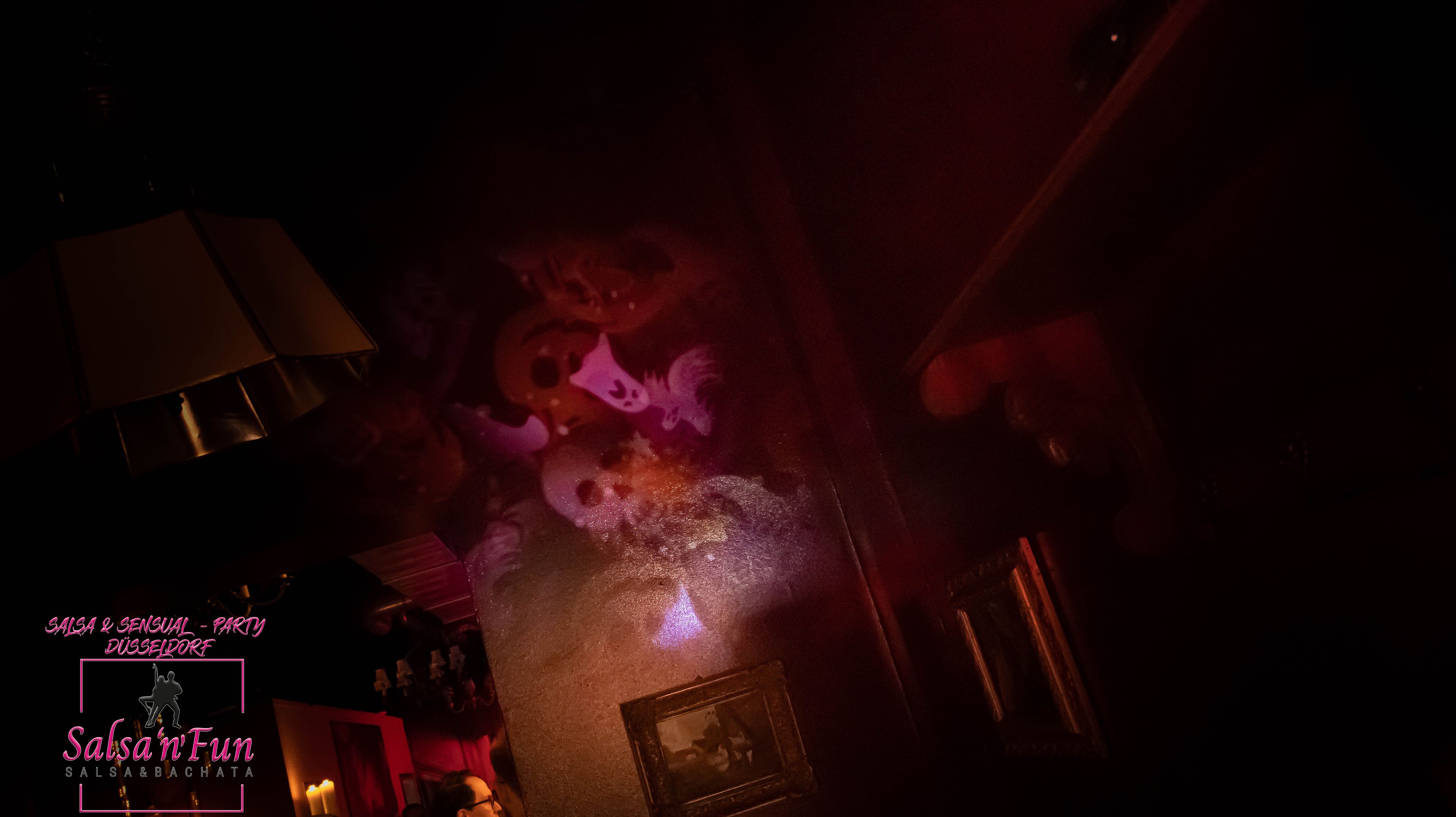 Halloween Salsa & Sensual Party 2024 - Bild 23