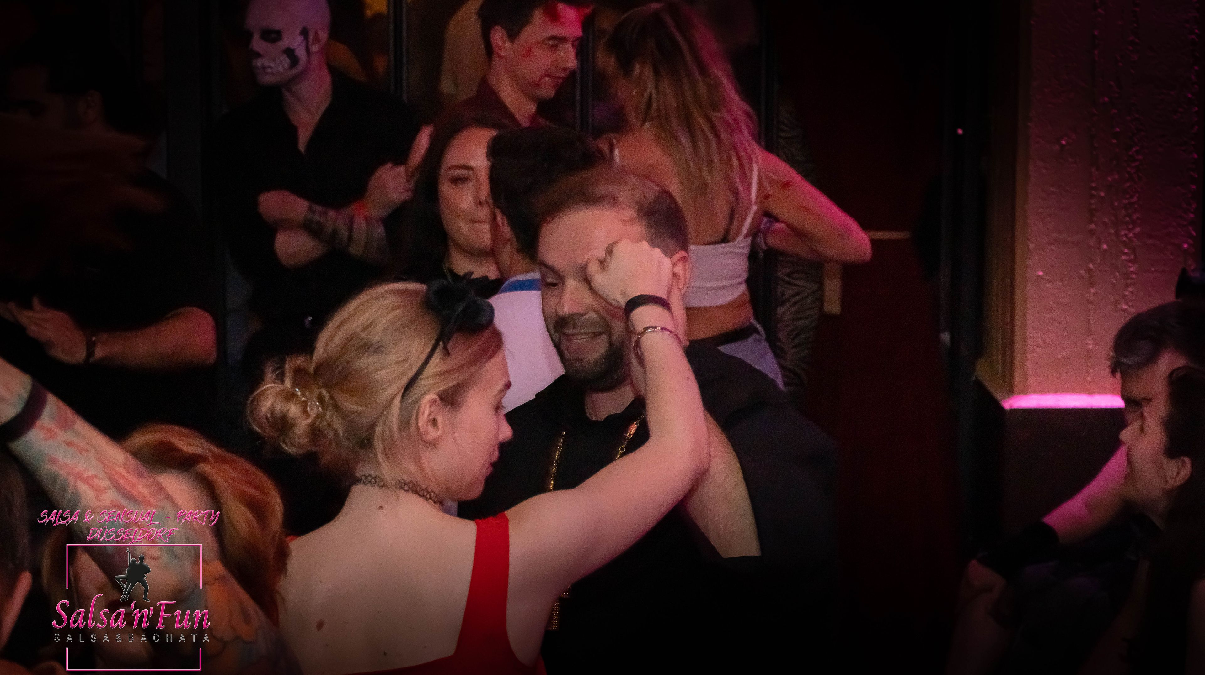 Halloween Salsa & Sensual Party 2024 - Bild 182