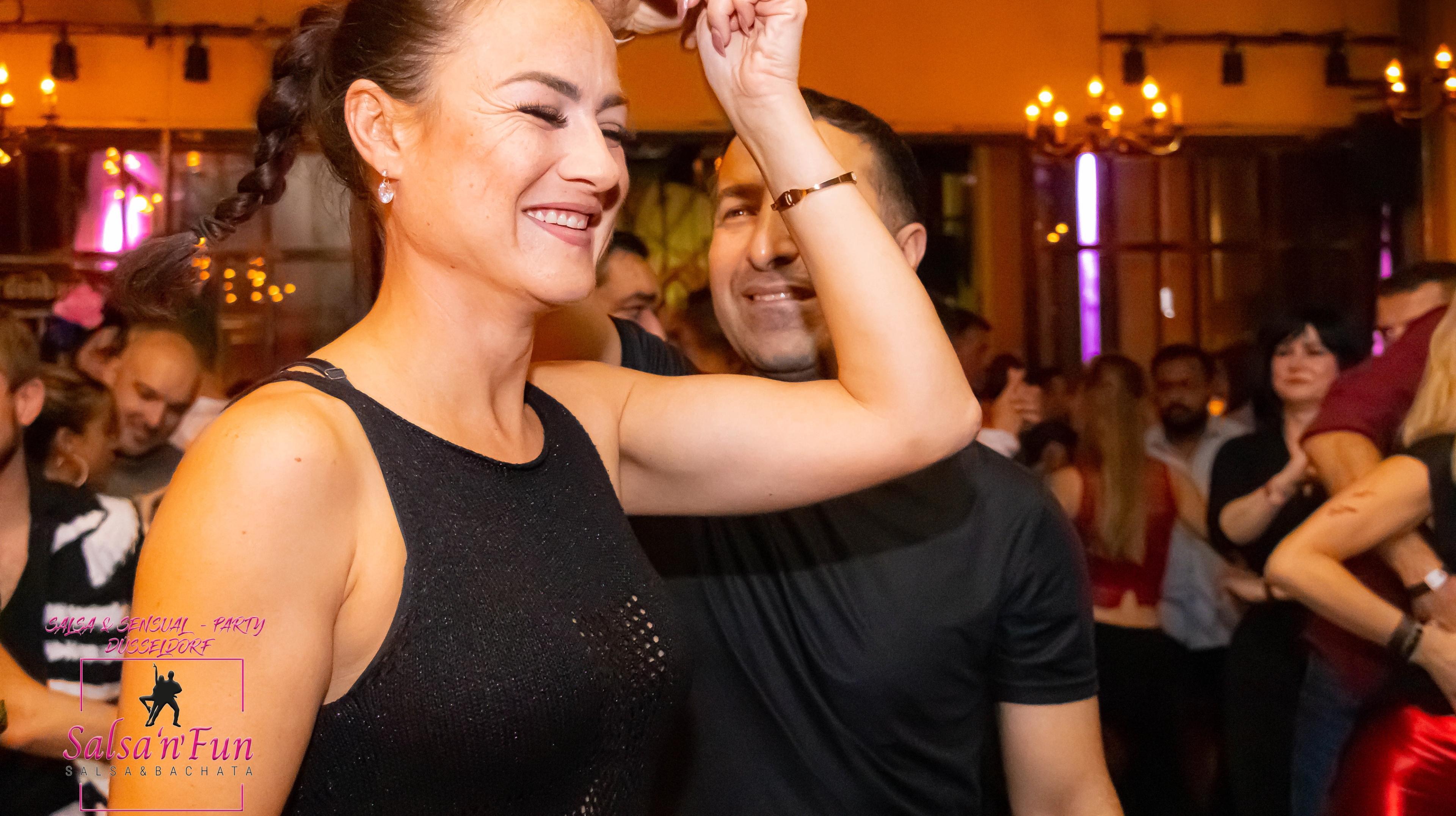 Halloween Salsa & Sensual Party 2024 - Bild 44