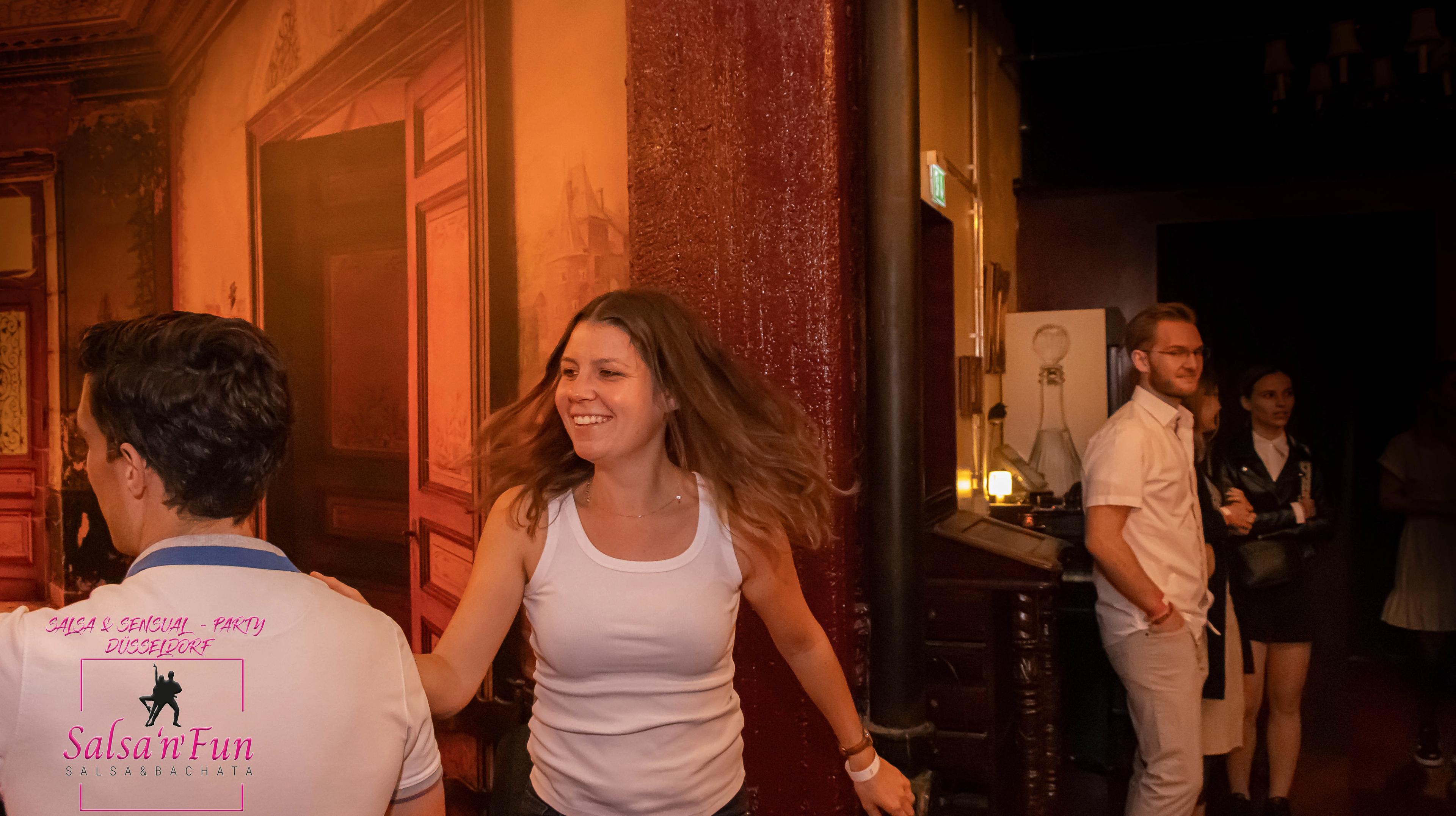 Halloween Salsa & Sensual Party 2024 - Bild 16