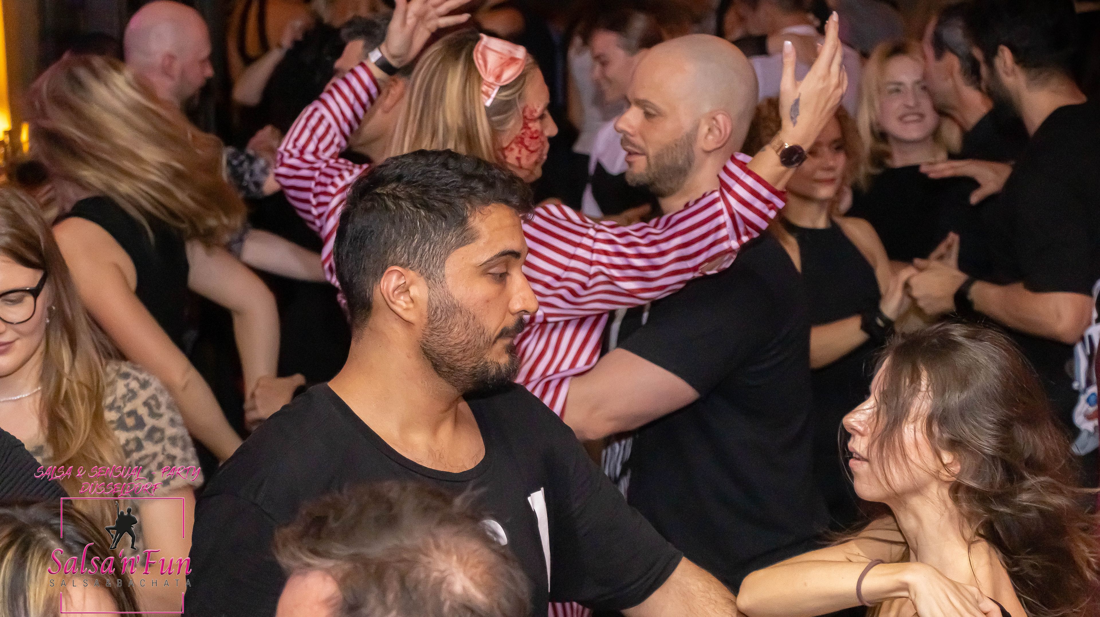 Halloween Salsa & Sensual Party 2024 - Bild 155