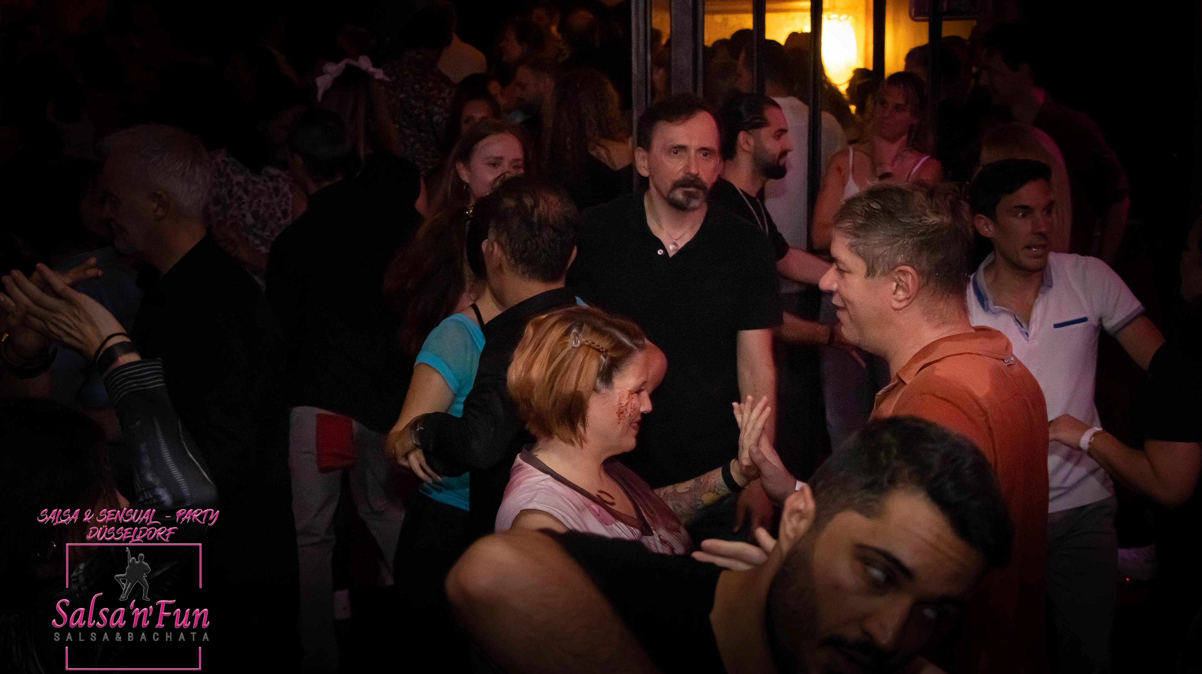 Halloween Salsa & Sensual Party 2024 - Bild 173