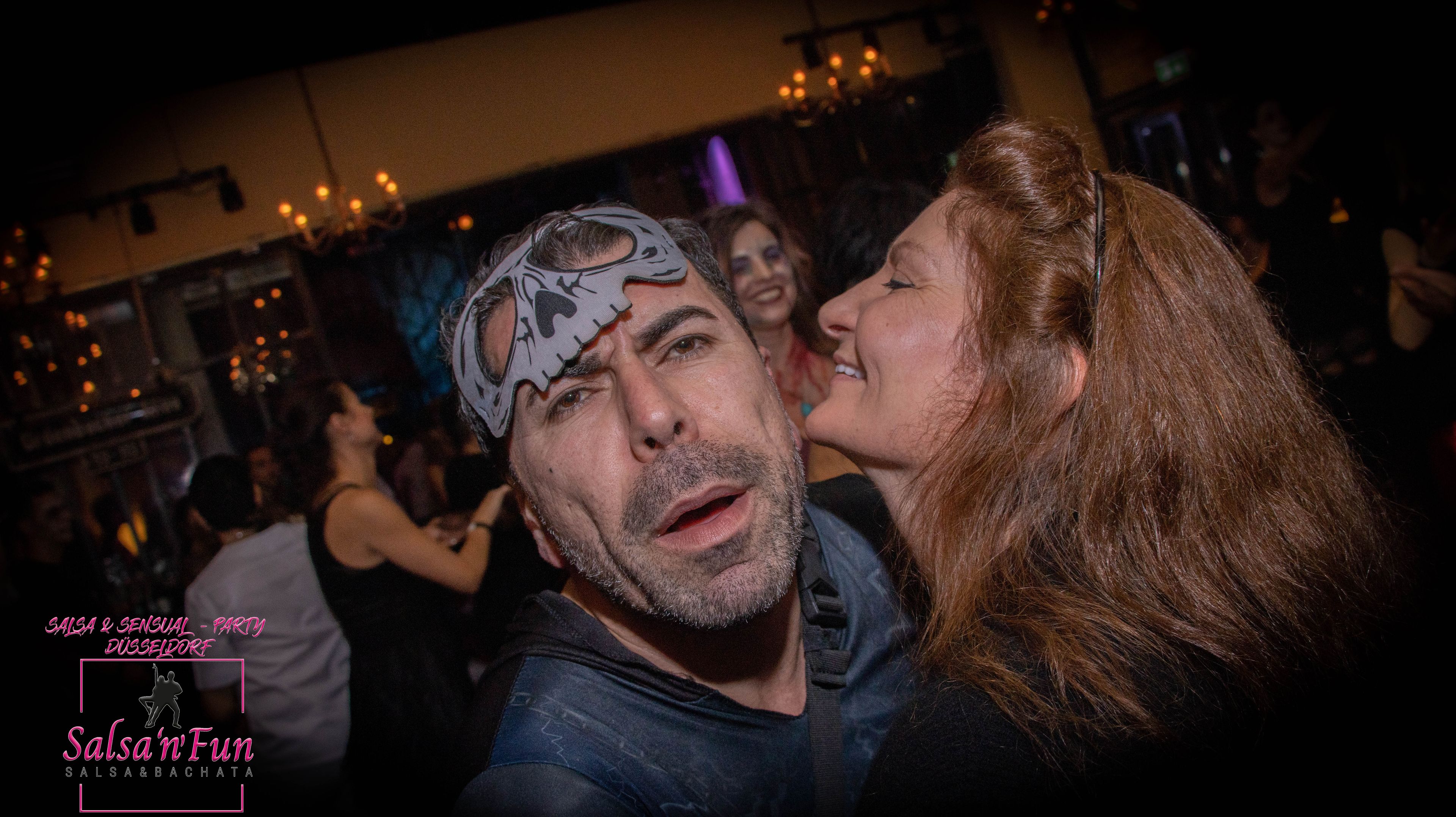Halloween Salsa & Sensual Party 2024 - Bild 268