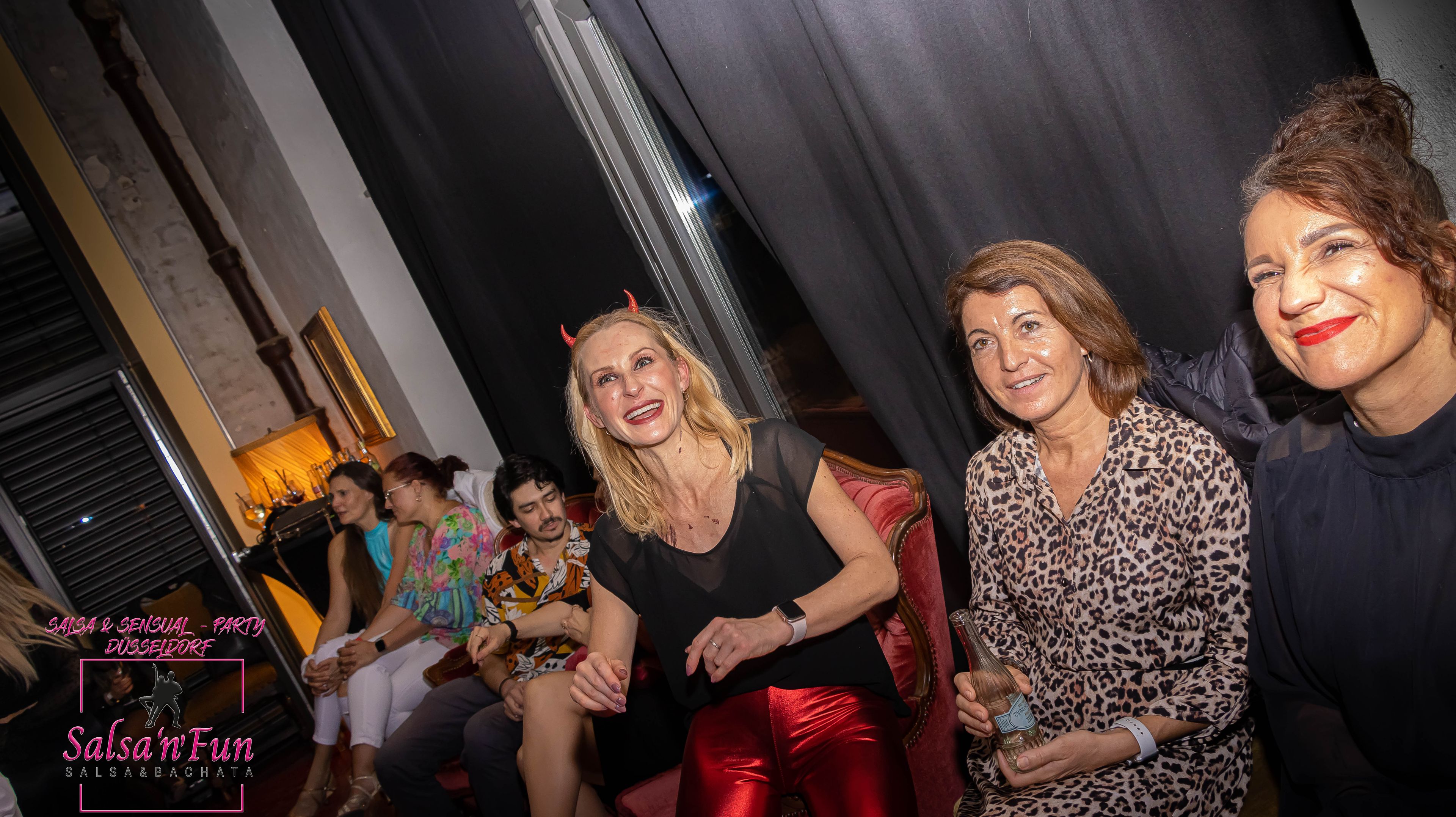 Halloween Salsa & Sensual Party 2024 - Bild 238