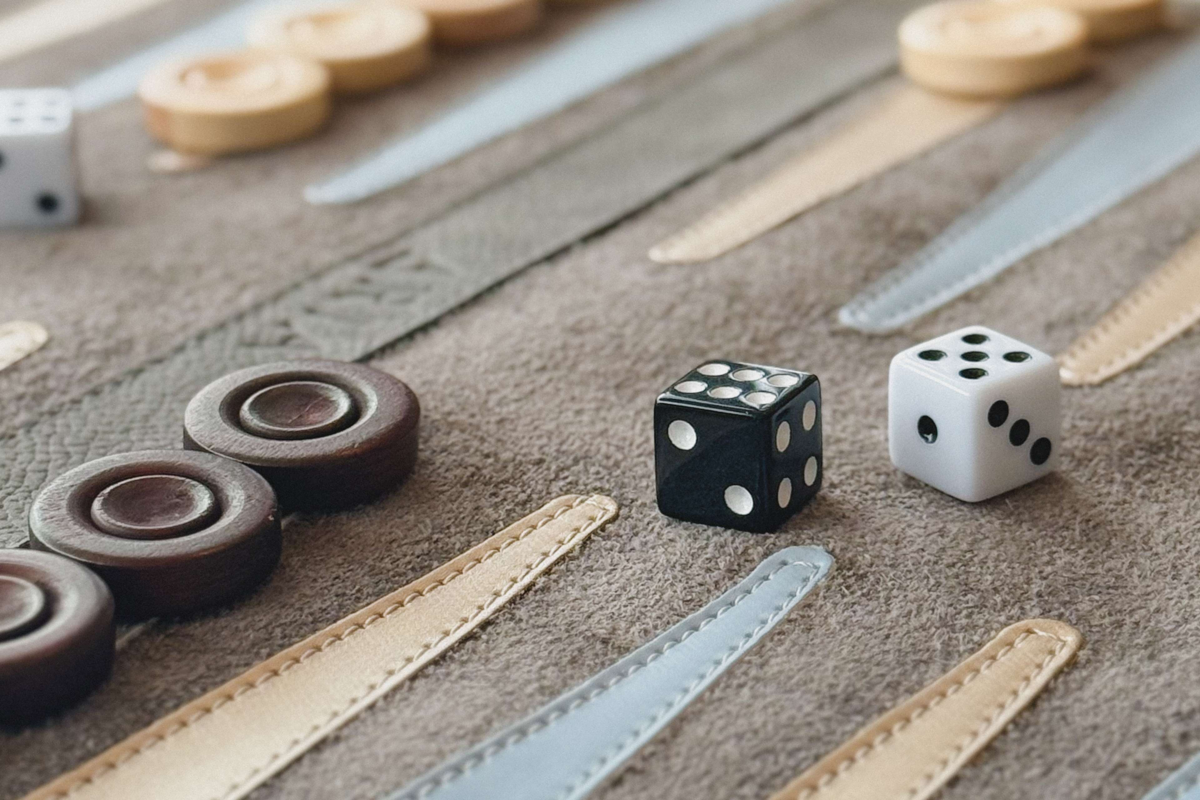 Aria Backgammon Board Dice Disks