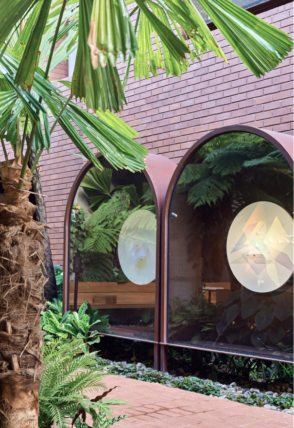 Fish Lane by Aria, offers public art installations, pop-ups, restaurants, speakeasies, wine bars, cafés and more, located in the heart of South Brisbane.