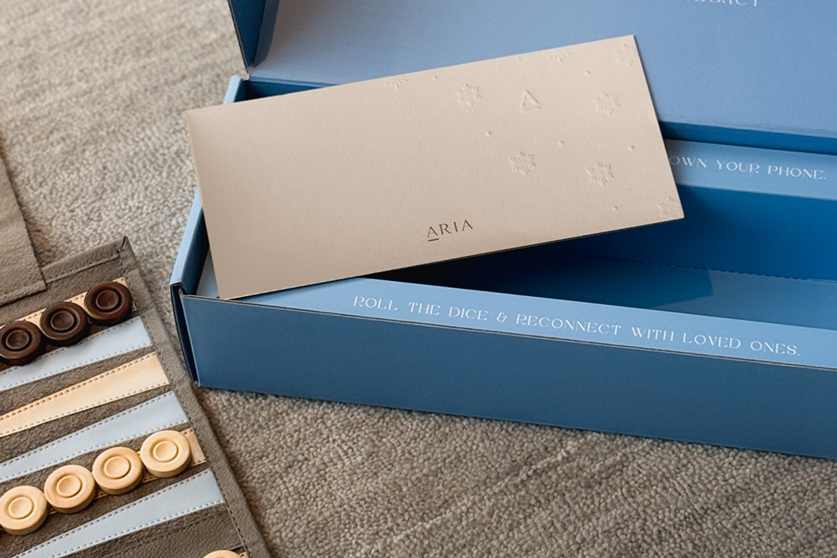 Aria's Luxury Backgammon Christmas Gift Set.