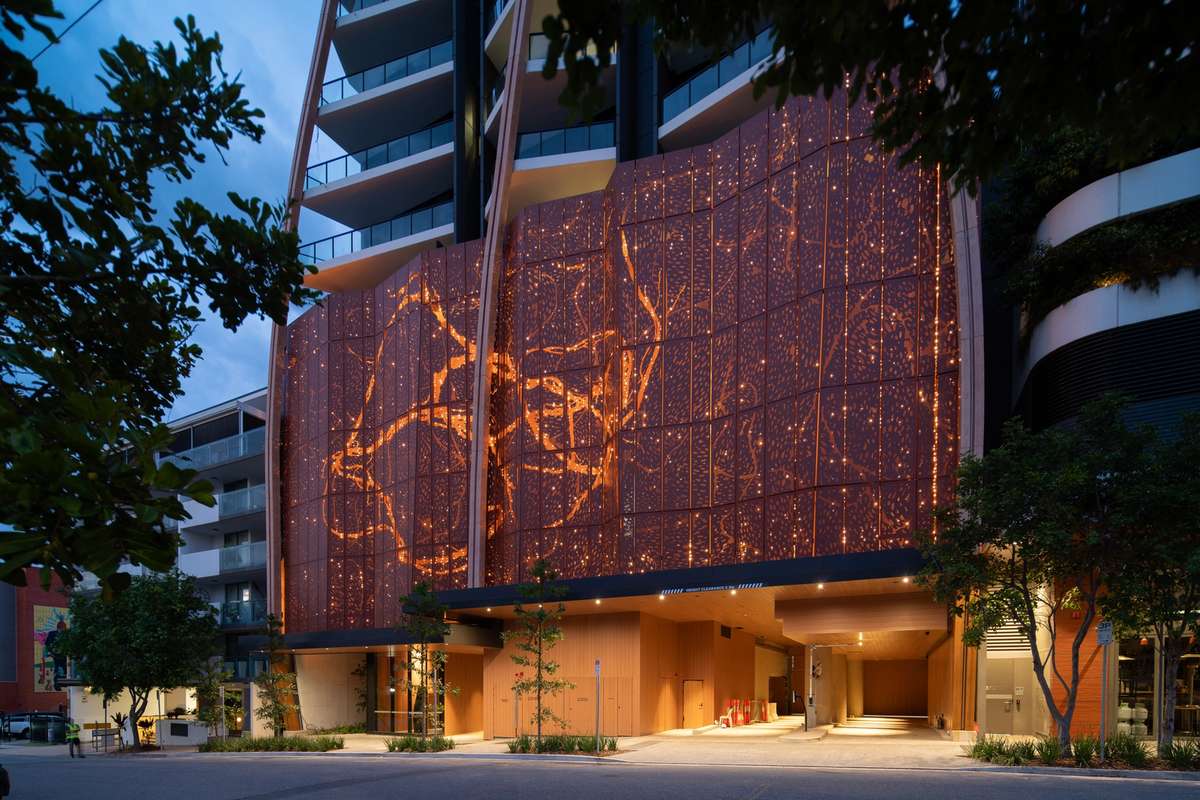 Upper House by Aria, international award-winning Brisbane High-Rise.