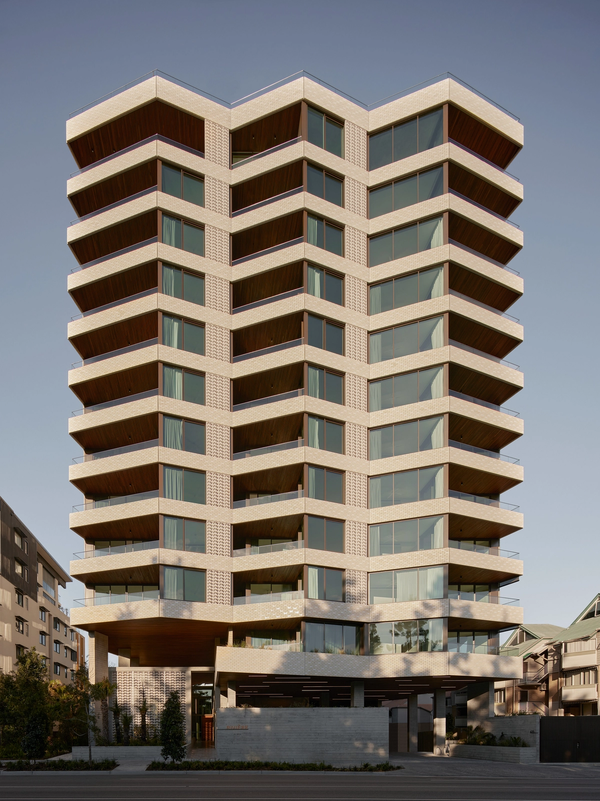 Riviere by Aria, 120 luxury apartments standing proud above the Kangaroo Point Cliffs, overlooking Brisbane’s iconic River, Botanic Gardens and ever-changing city skyline.