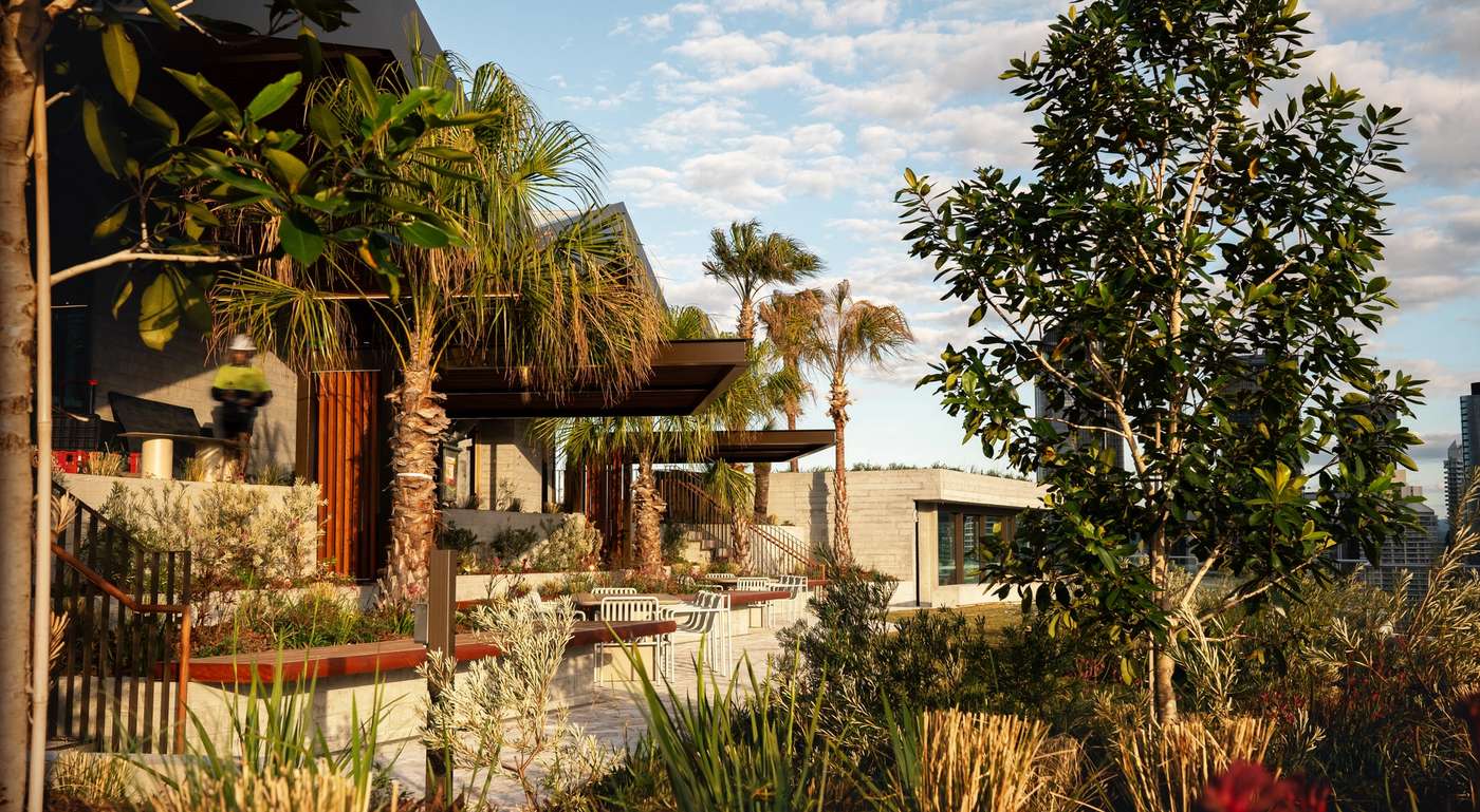 Riviere by Aria, 120 luxury apartments surrounded by lush gardens and standing proud above the Kangaroo Point Cliffs.