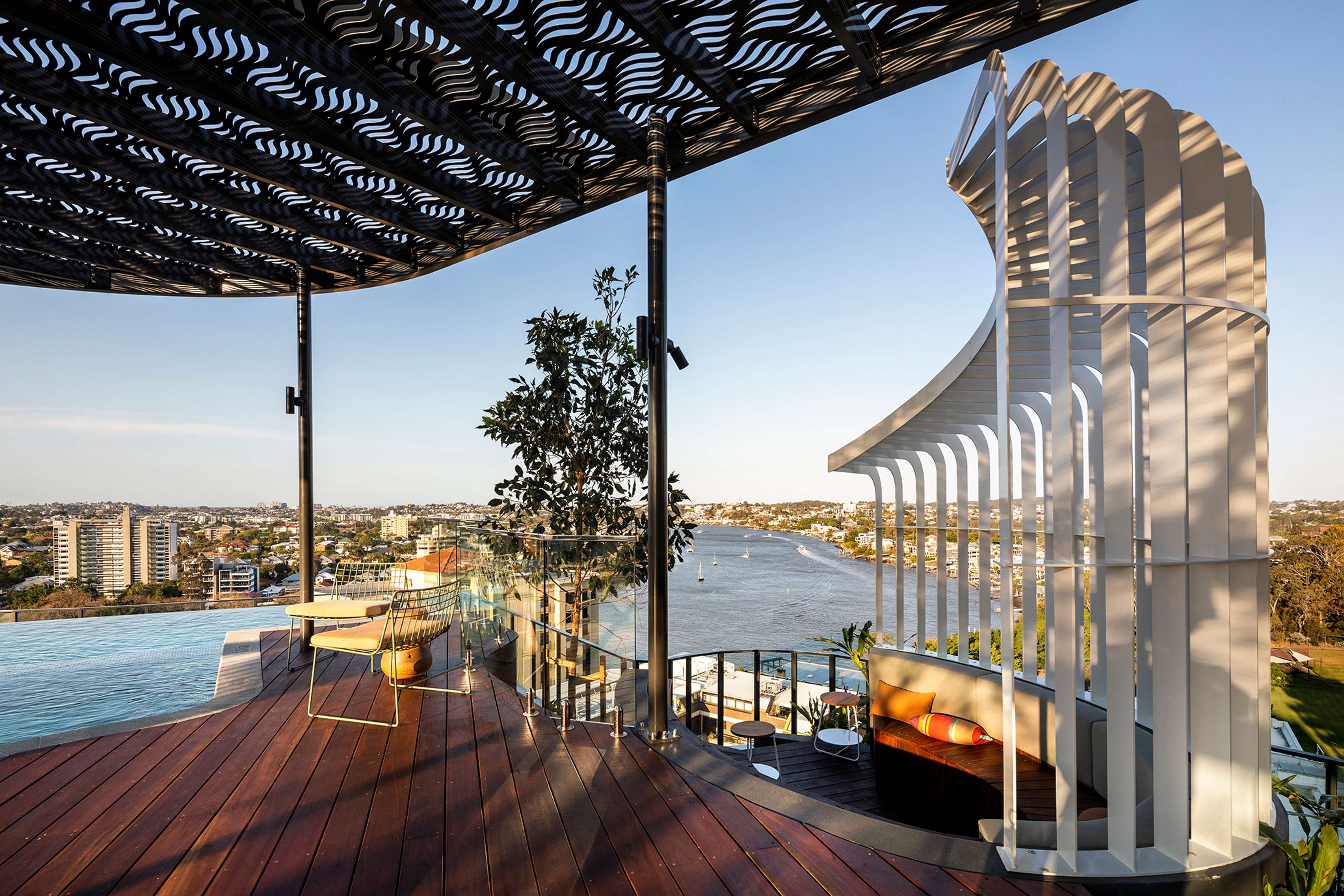 Valencia by Aria, rooftop pool in luxury development located in Brisbane.