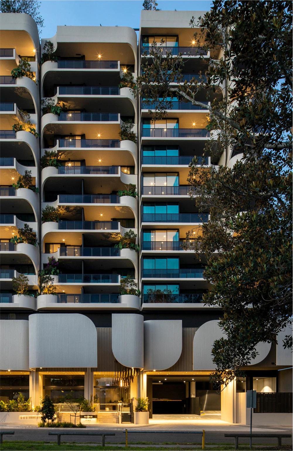 Inspired by the leafy and tranquil suburb of West End, TreeHouse by Aria merges lush greenery with an architecturally striking form.