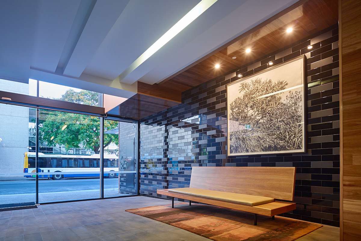 Standing as the gateway to South Brisbane, Austin is Aria’s landmark development on the corner of Fish Lane and Grey Street.