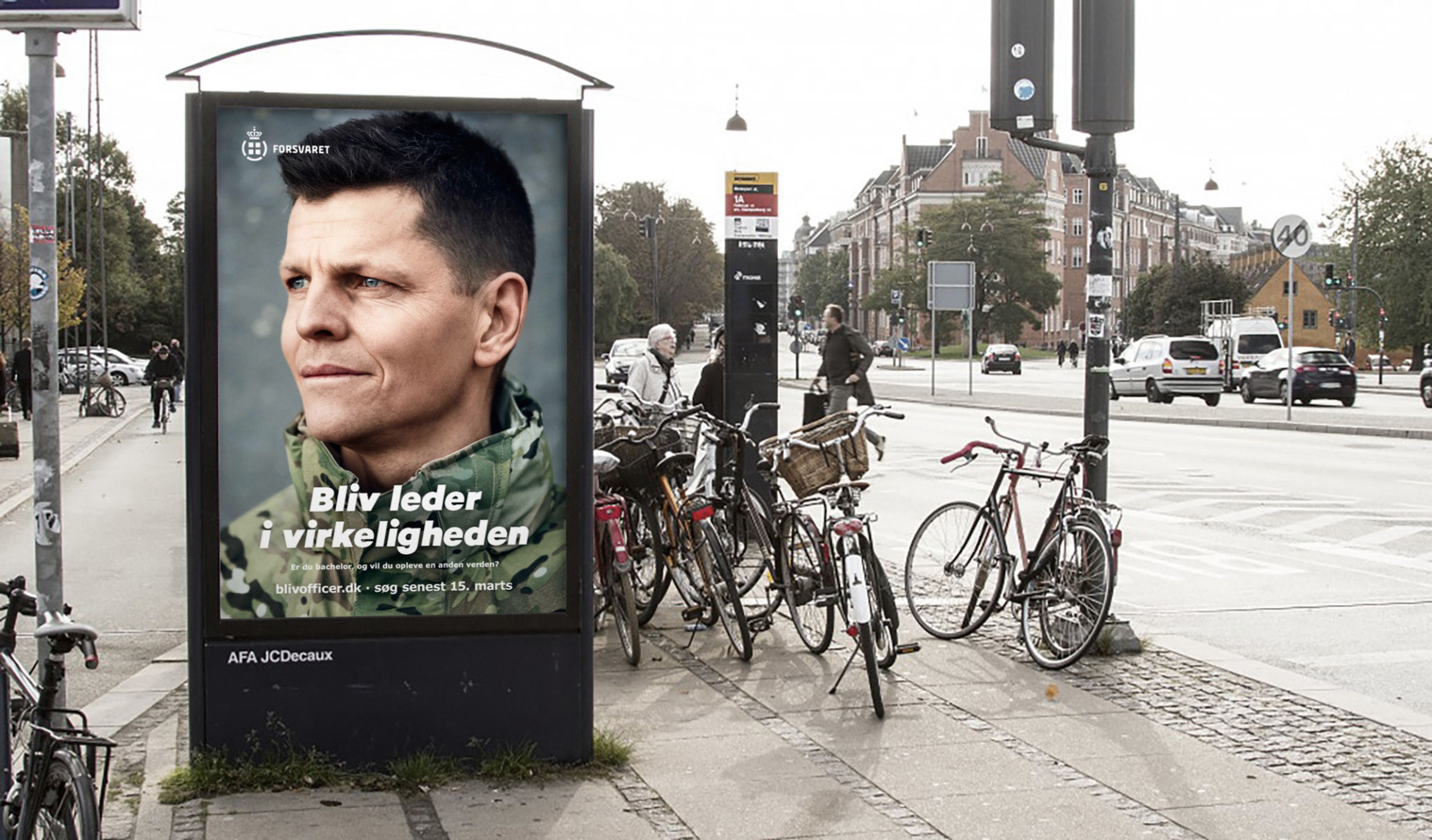Forsvaret kamapgne på reklamesøjle