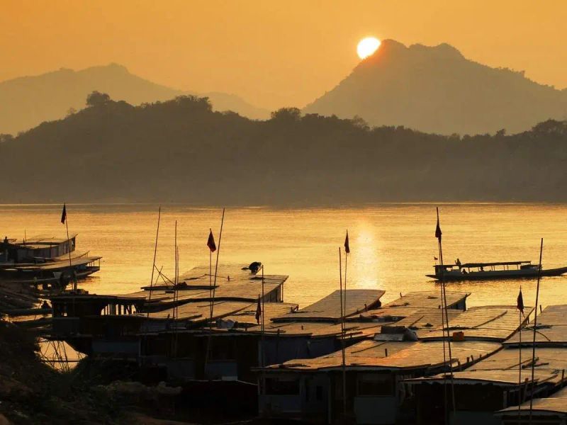 Best Places to Visit in Laos - Mekong river