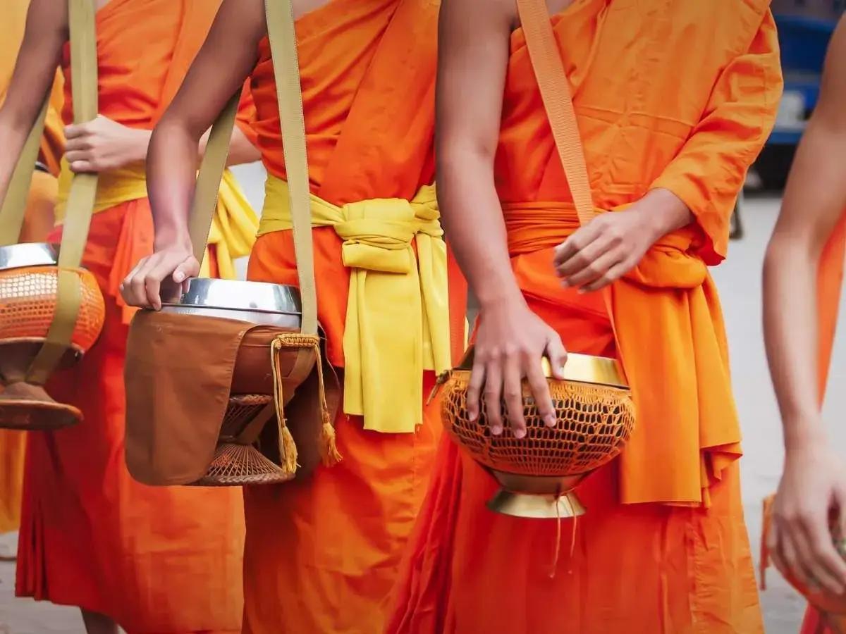 Best Places to Visit in Laos - Buddhist