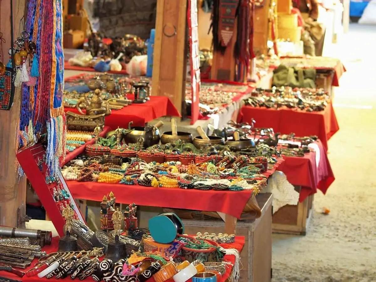 Local Handicraft Shops