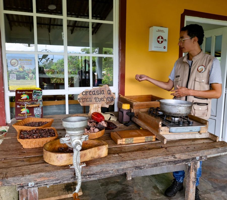 Panama & Colombia Tailormade - Canals, Coffee & Cultural Landscapes 